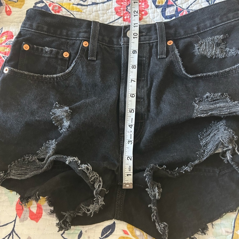 Levi’s 501 High Rise Denim Short - Picture 7 of 13